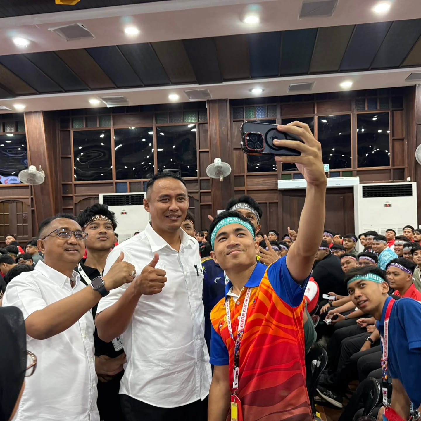 SESI SANTAI BERSAMA PENGASAS AKOK CIKGU